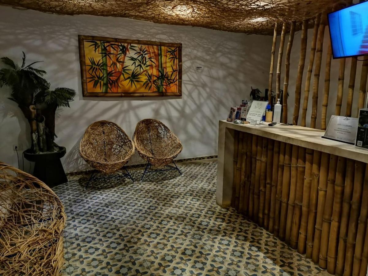 Hotel Casa Bamboo バリャドリッド エクステリア 写真